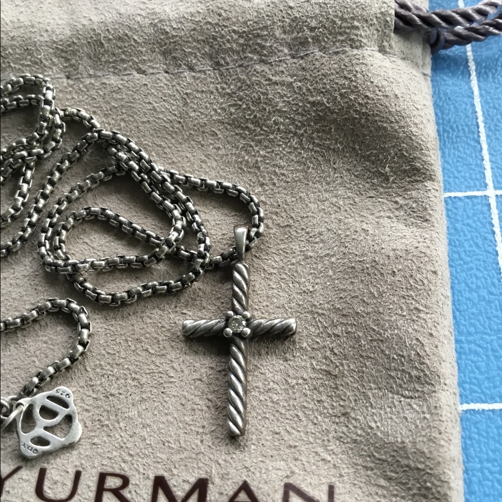 David Yurman Diamond Cross Pendant and Chain EUC see photos - Picture 3 of 10